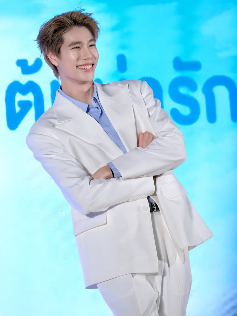 nanpepiwoo's tweet photo. ไฟน์ไลน์ได้เลย แอมเดรสสสสเอง ภูวินน่ารักมากกก🥹🫠🫠✨🫶🏻 https://t.co/OFg0a1XlGO