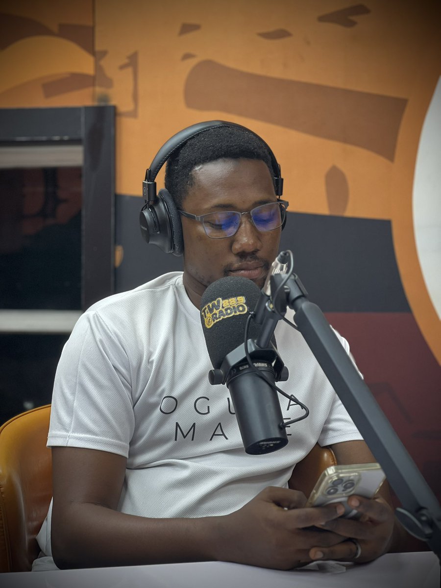 twradio889's tweet photo. Can sexual positions really influence the chances of getting pregnant or affect childbirth?

Catch the conversation as MzBrown and her guest discuss the facts, common beliefs, and important considerations around conception and pregnancy on Love and Vibes. 

#TWRadio https://t.co/3pDBvT0qv9