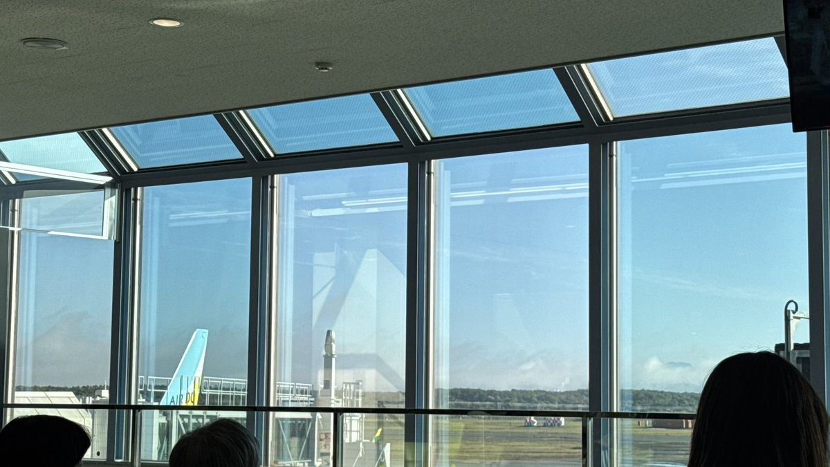 sho_trip's tweet photo. EZO SUMMIT無事終了も束の間、今日は東京へと旅立ちます。Wantedlyさんの年一フェス「FUZE」に参戦🔥
wantedlyのHRコミュニティ「LabW」アンバサダーをしているのもあり、LabWブースの運営に入ります。
懇親会でLabW Tシャツ着てブースにおりますので、いらっしゃる方お声がけください☺️
#FUZE #LabW https://t.co/08nxIBMijl