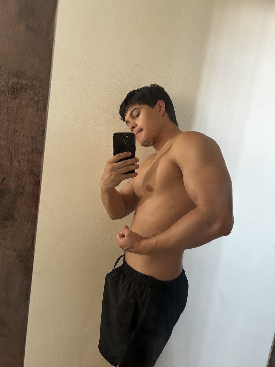 thebadguymax's tweet photo. @juridicupop Eu sou fordo https://t.co/pDv4VGbP49