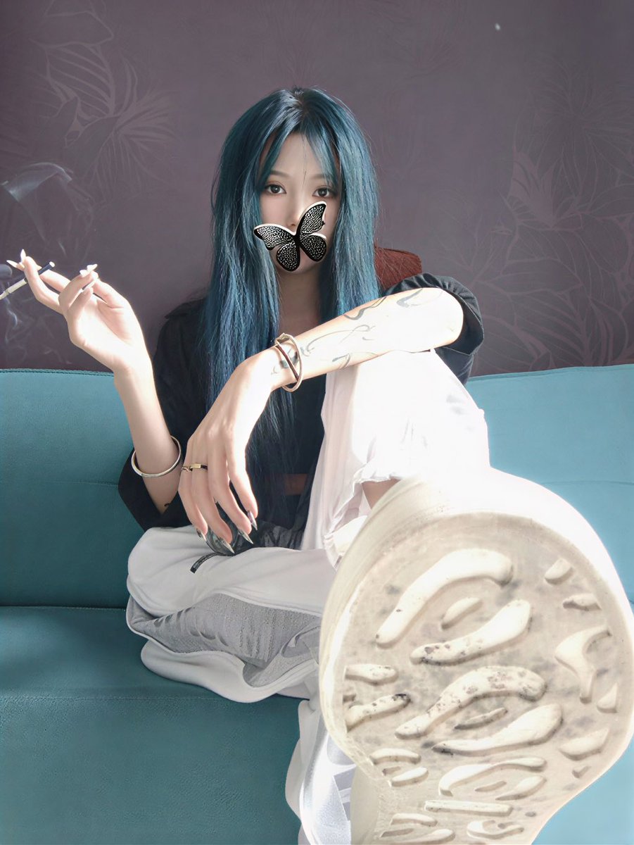 sm666xz's tweet photo. 编号：2702 坐标：北京
身高162 体重40kg 脚码36 年龄97年 可双s 多s
跪拜 恋足 原味 恋鞋恋物 语言精神羞辱 耳光 训狗 钻跨 骑马 口水 踩喂食 虐ru 踩踏 生活化伺候 坐脸 sp 暴力踢踹 踢裆 捆绑束缚 窒息 腿绞 人格破坏 人体家具 角色
直接黄金圣水
VIP会员解锁联系方式 
更多女s视频和资料查看电报群 https://t.co/GkERINTLpJ