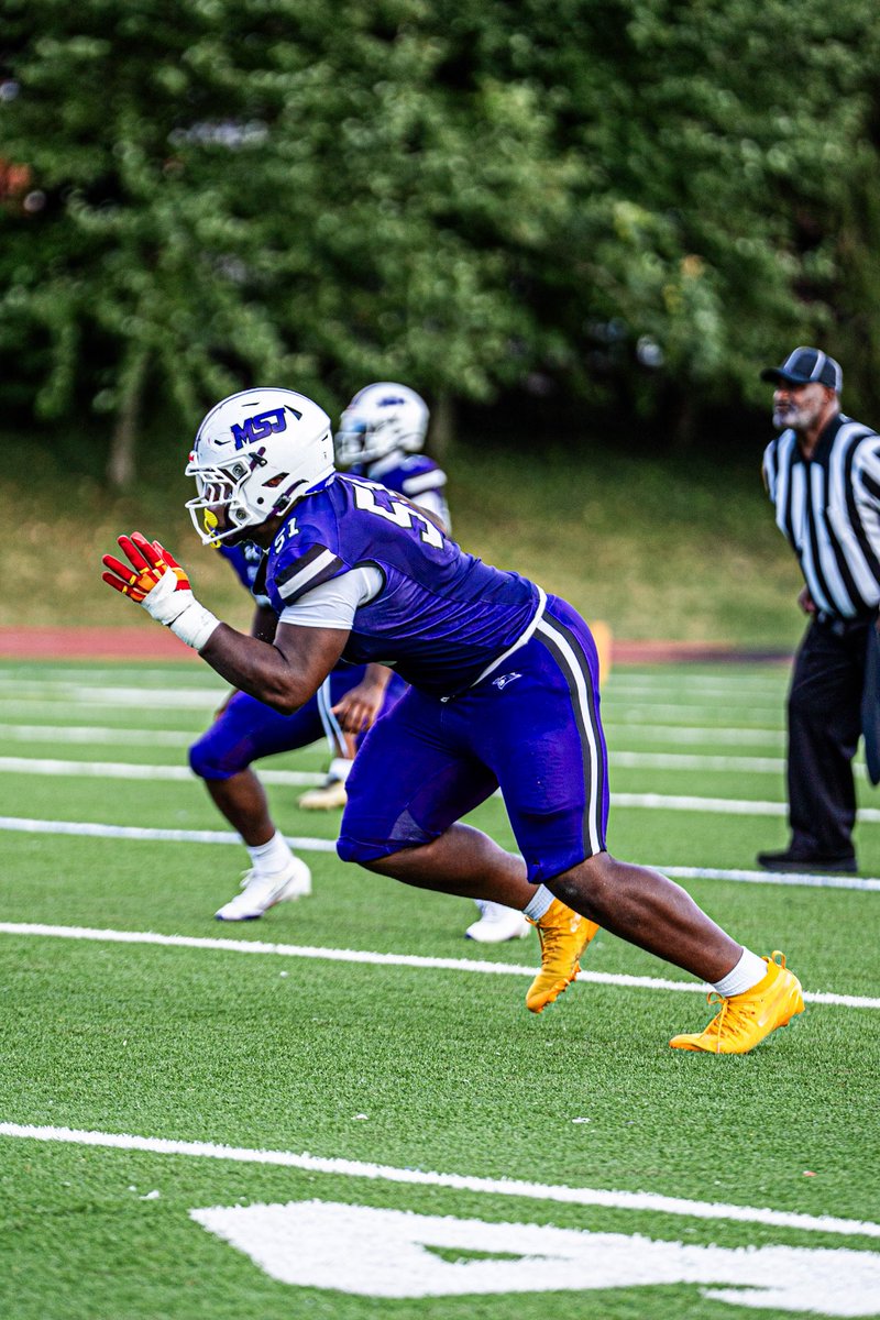MichaelManuba4's tweet photo. FIRST 4 GAMES 
DL/TE /‘27/ 6’4 290lbs
BEST DL IN THE CITY
13 TFLS ‼️‼️
20+ TACKLES ‼️‼️
1 SWAT‼️‼️
1 SACK‼️
https://t.co/M2FZZSC5JM https://t.co/2ey44NACth