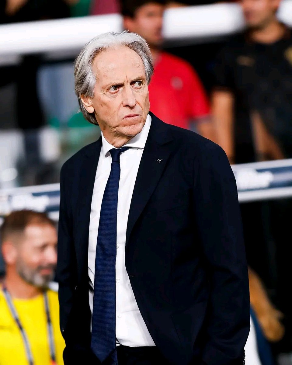 Diorah_m7's tweet photo. Jorge Jesus I don't know what you're about to cook buh I'm starving 🍽️ https://t.co/cQb435raof