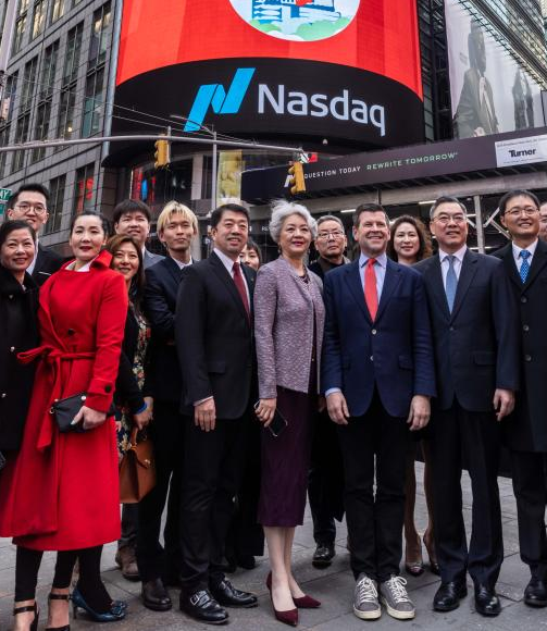 NasdanqExchange's tweet photo. Traditional Finance is finished.

Welcome to the @NasdanqExchange. $NDNQ

We’re flipping the @NasdaqExchange. $NDAQ

@NYSE will be stormed aggressively by degens. https://t.co/GJDs9zD3EU