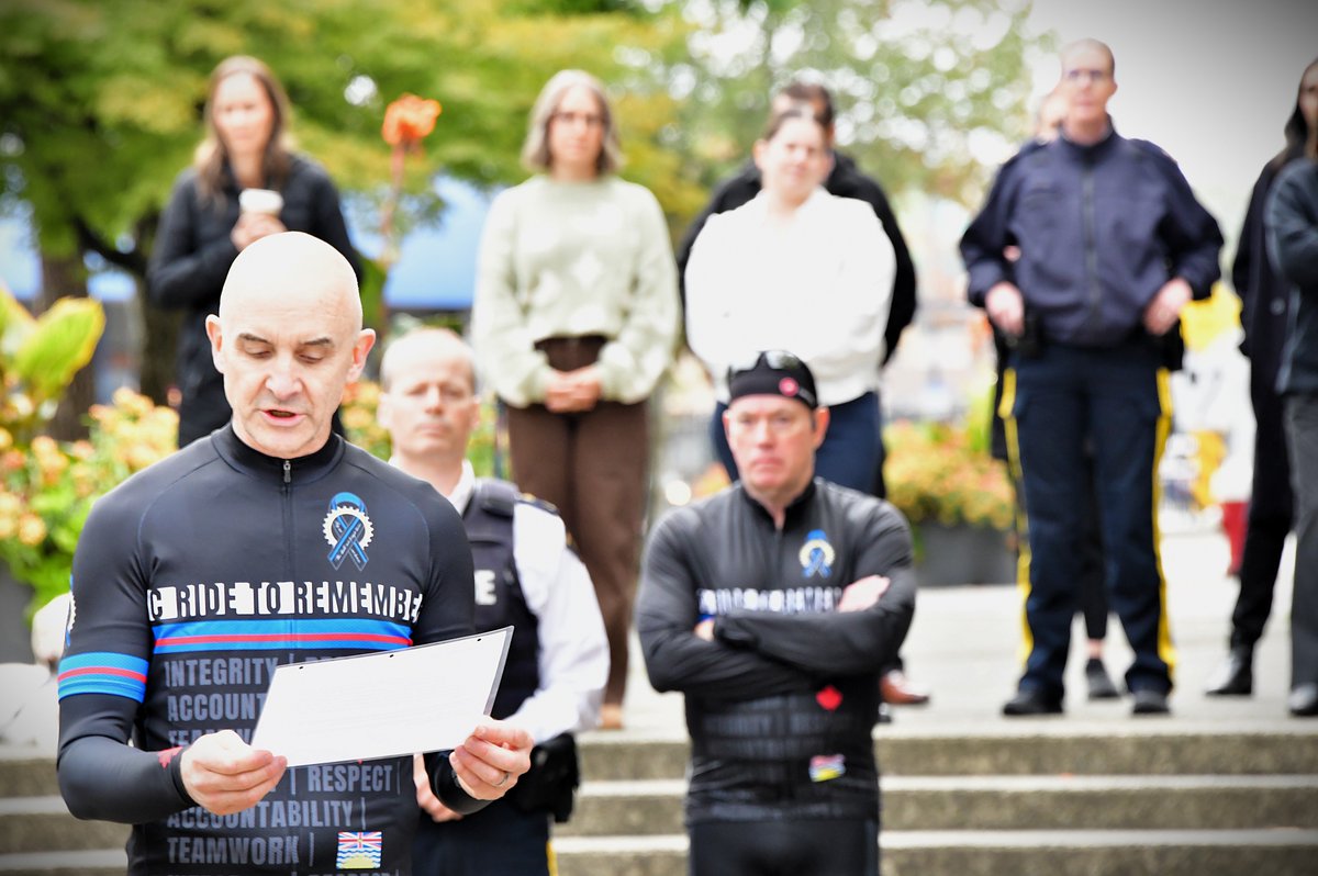 RidgeRCMP's tweet photo. This morning we were very proud to welcome the 58 peace officers who are cycling to Victoria as part of the British Columbia Law Enforcement Memorial #RideToRemember.
More info: https://t.co/tifXIaRAVI
#FallenHeroes #NeverForget #BCLEM #HonourThe135 https://t.co/nQskvg30aW