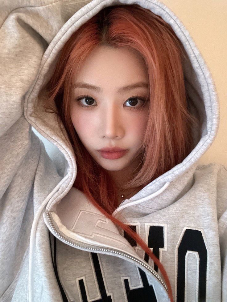 eclipskth's tweet photo. - hi my name is alyrose <3___<3
im 27 years old &amp; i’ve been an army since jan 2017 &amp; and orbit since july 2017 
i looove taehyung, jungeun, taekook/vmin/vminkook, chuuves, &amp; lipsoul. im strictly ot7 &amp; ot12 so pls dni if ur a solo~my mantra is taehyung is bts’ baby ;-;💜 https://t.co/OMk78Ctpen