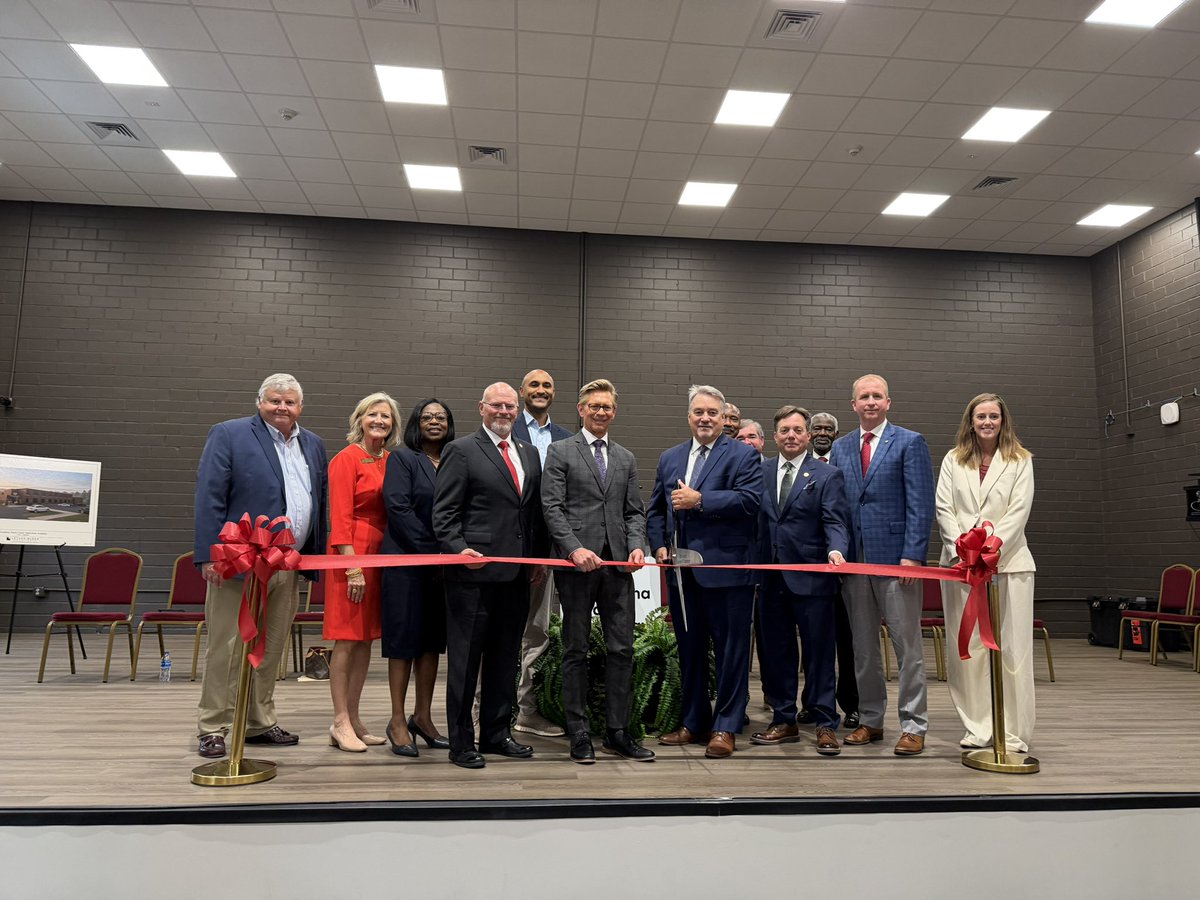 egmackey's tweet photo. #ALBOE Member Tracie West and I joined Speaker Nathaniel Ledbetter, Congressman Figures, Superintendents Bazzell and Thomas, Mayor  Reeves, along with other officials and dignitaries to celebrate the ribbon-cutting of the new Academy Street Career Innovation Center in Troy https://t.co/47bACvRsxp