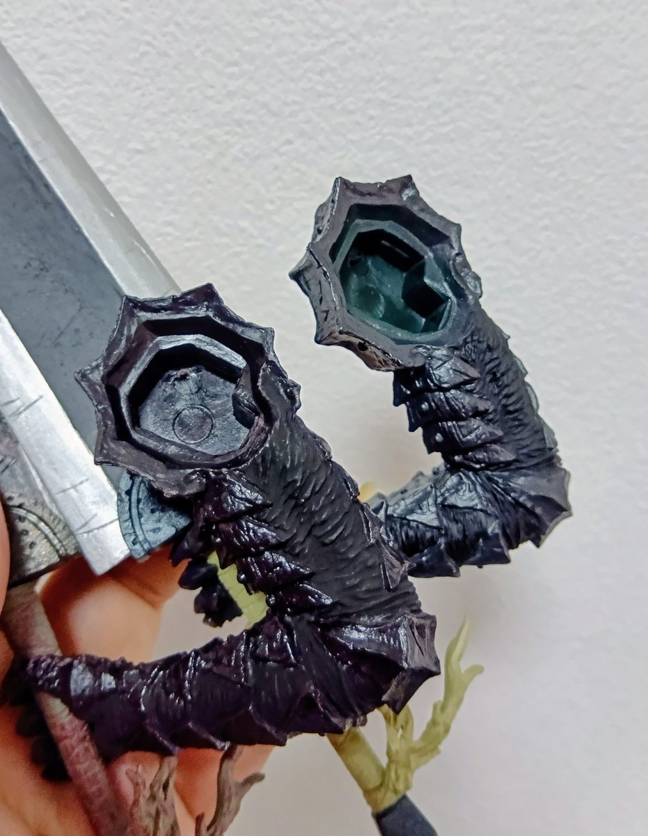 C_T_keeper's tweet photo. 一番くじベルセルク🗡️

今回のC賞ドラゴンころしに付属している交換用腕パーツですが、前々回のベルセルクくじの接続と互換性がありました✨️

色味は若干違いますが、よほど強いライトを当てて飾らない限りは、そこまで気にならないと思います💡

#一番くじ
#ベルセルク https://t.co/93TjcOPFBi