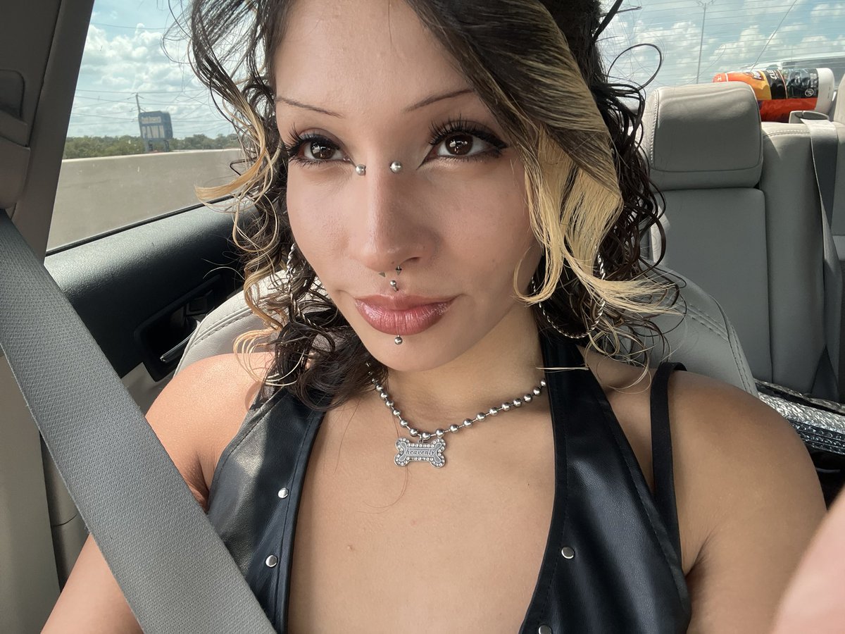 dallassellz's tweet photo. Looking for moots in TEXASSSS !! Content friends preferably ⋆˚꩜｡

Satx 210 or Atx , htx , dtx ˖᯽ ݁˖