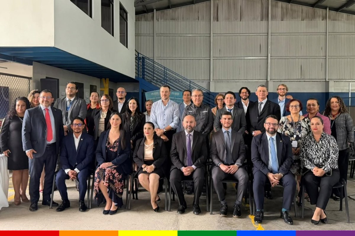 OSCMirps's tweet photo. 🌎 Celebramos este importante avance en Costa Rica 🇨🇷. La nueva Unidad de Empleo muestra cómo la articulación entre Estado, ACNUR,  sociedad civil y RLOs puede generar soluciones concretas para personas refugiadas.

👏 Felicitamos las organizaciones integrantes del Mecanismo. https://t.co/RuwEKwdRkn