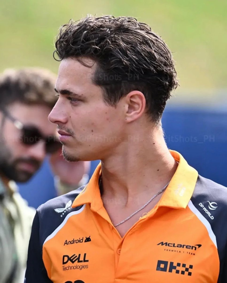 ihatef1ngl's tweet photo. ooooo lando you wanna bring back the swooped back hair with goatee look soooo bad https://t.co/EeD3UgbOPw