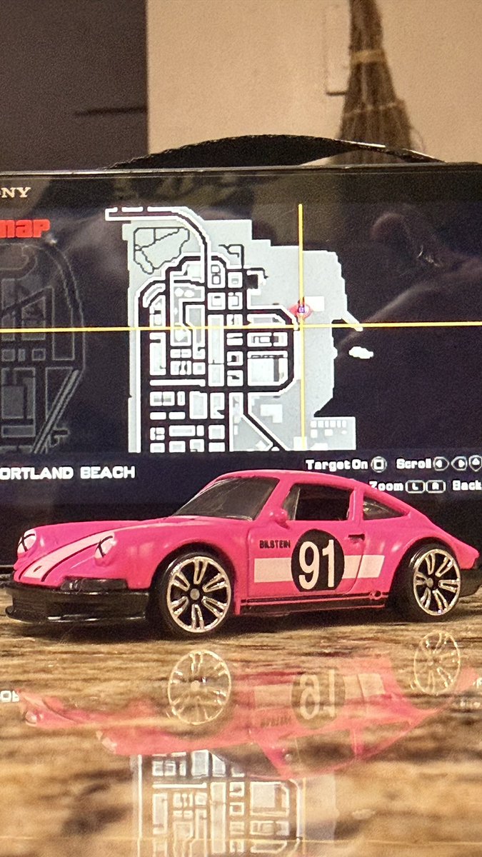 tcal114's tweet photo. Pocket car today! With my PSVita I always have https://t.co/JzX3f0RRT8