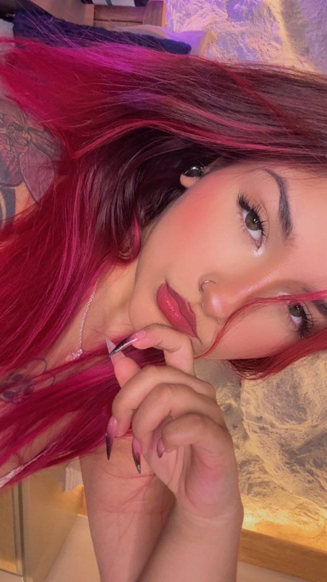 BellaXMush's tweet photo. Say hi to me https://t.co/zDnyO8D0Z0 I'm live now @CamsodaLife https://t.co/zia1NjPzTM