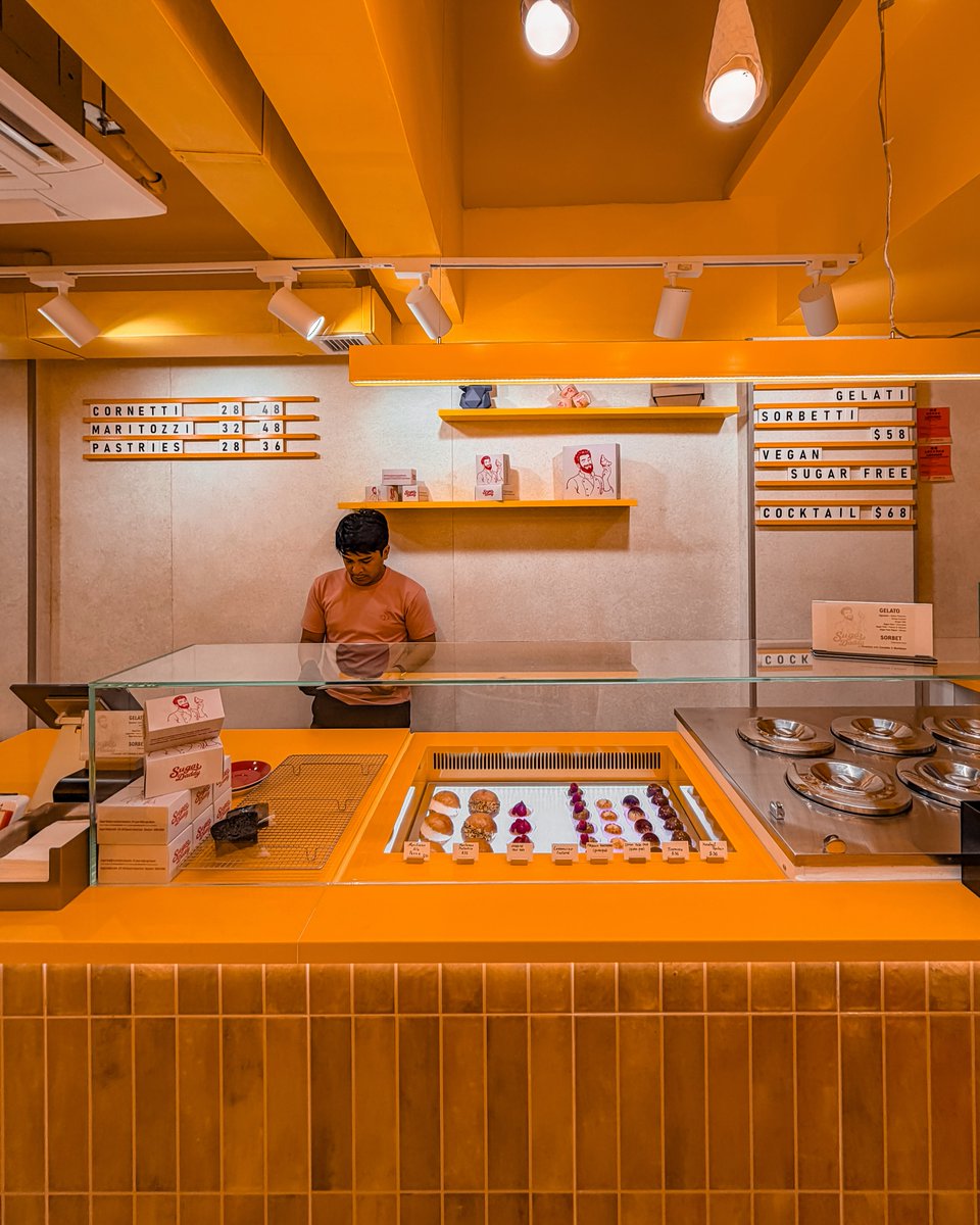 chloemooretbogk's tweet photo. I passed by Wan Chai and discovered this café, which opened just a week ago. Its bright yellow storefront and eye-catching name instantly drew attention. Founded by Italian chef Fabio Bardi, winner of “Best Pastry Chef” at the 2024 Tatler Dining https://t.co/TCJcwWzK5w