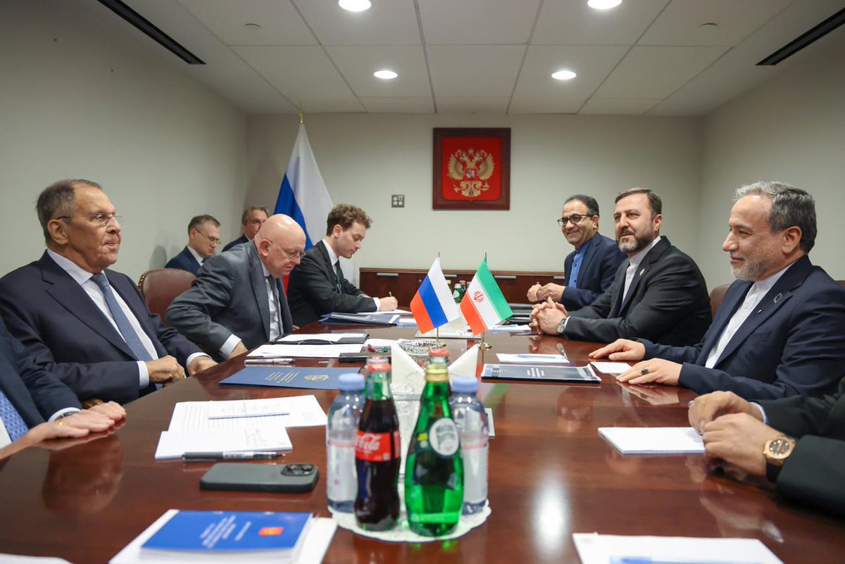 mfa_russia's tweet photo. 🤝 Russia's FM Sergey #Lavrov &amp; FM of Iran @araghchi  hold a meeting on the sidelines of the High-Level Week of the 81st Session of the UN General Assembly.

📍 New York, September 24

#RussiaIran #UNGA81 https://t.co/FMOiR4f6Xs