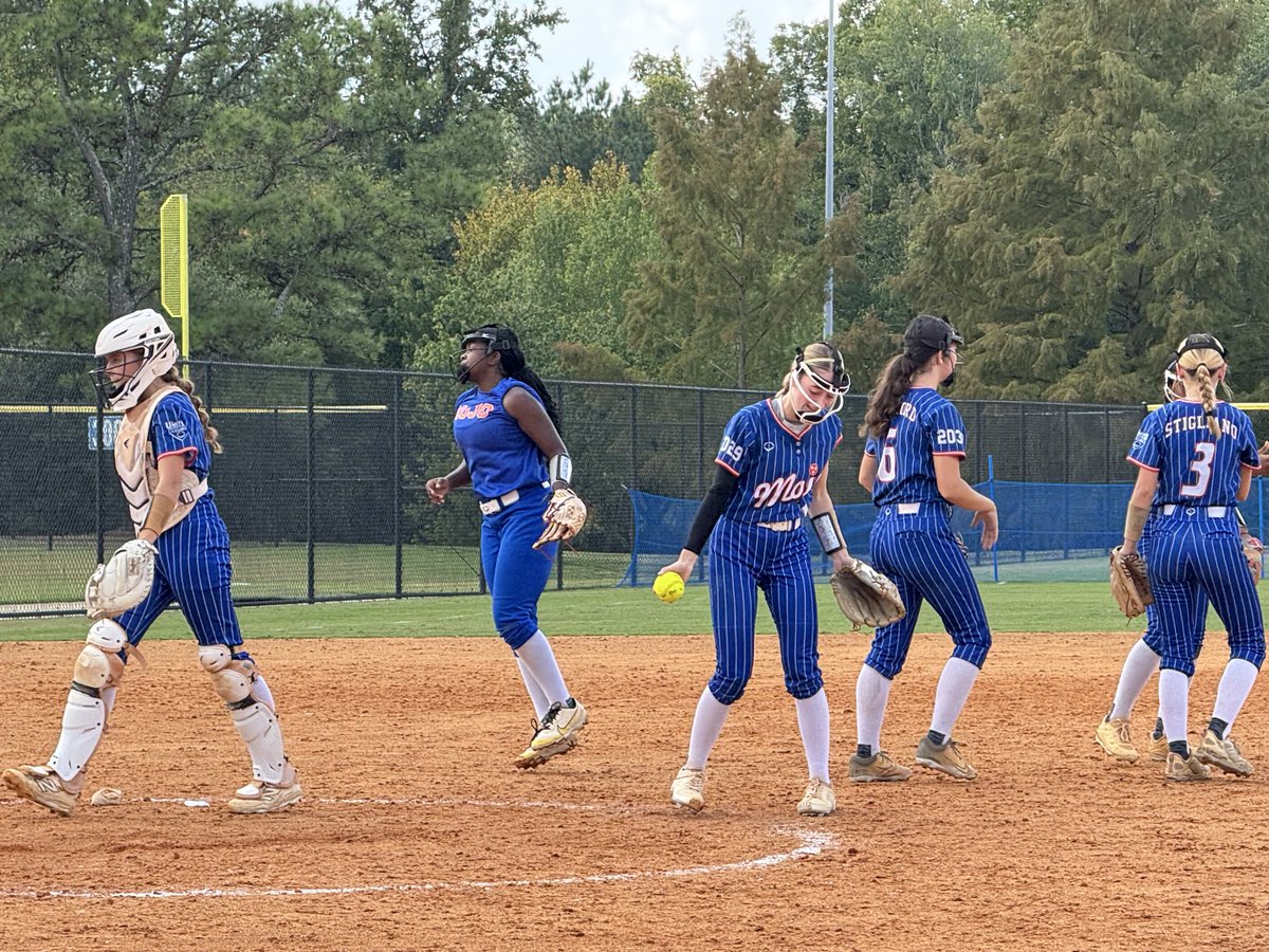 TNMojoHoward's tweet photo. First tourney as a 16U team! 
We battled our way to the Championship semifinal game, falling to the eventual champion. 
⭐ 
-Cathen Young threw a complete game shut-out!
-Zoe Playford launched our first 16U over-the-fence bomb and had an AVG of .538 for the weekend! https://t.co/FSuGPIJrfL