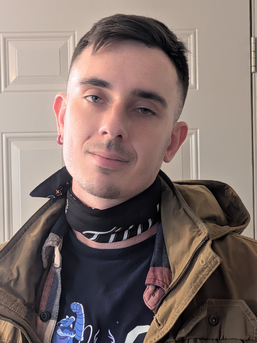 BlitzenAD's tweet photo. How to find me #FTO26  

• Do's 
- Come say hi 
- Ask for cuddles
- Ask to make content 
- Buy me a drink
- hHugs are always welcomed 

•Don'ts 
- Be weird 
- Follow without interacting 
- Grabe inappropriately me in a public spot ;) https://t.co/ZqwzpwlmLy