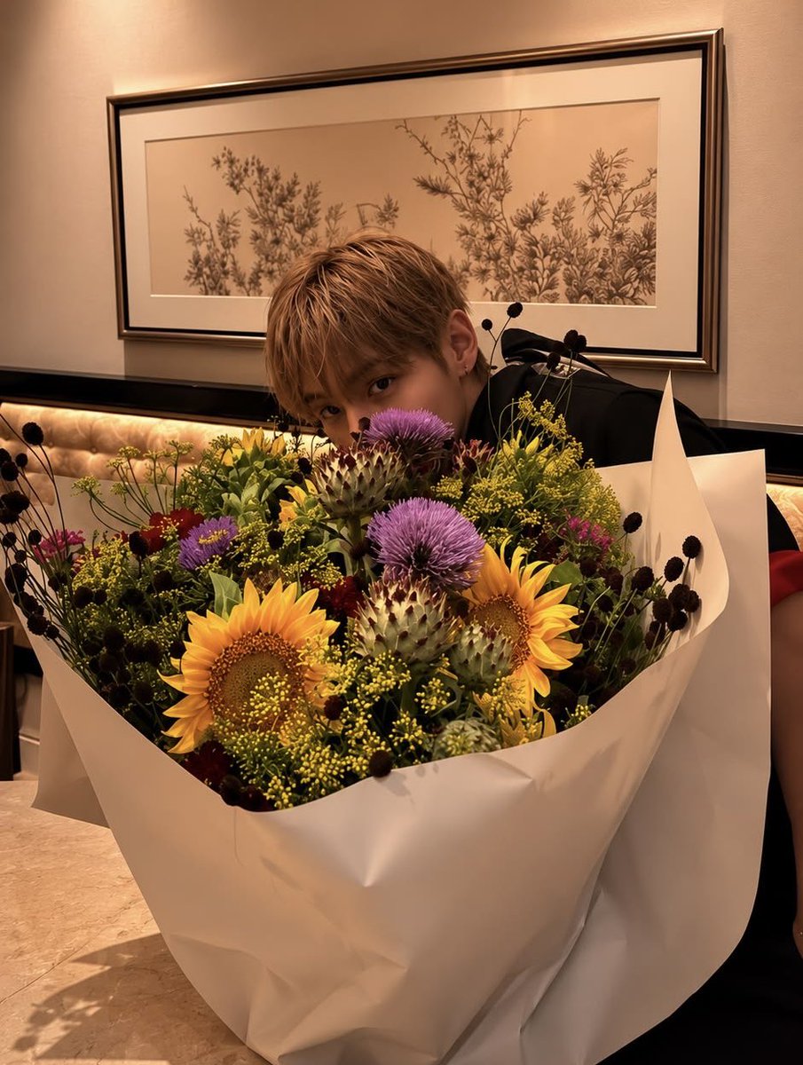 thviism's tweet photo. boyfriend https://t.co/kS8UtNIhTq