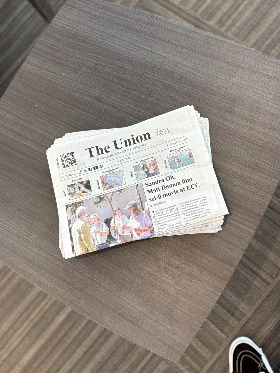 tulsiread's tweet photo. The Union News paper sighting 👀📰🗞️:
Student Services Building @ElcaminoCollege,  curl up on a nice comfy chair and read the Union :) #eccunion #newspaper #readingweather https://t.co/YYzbfdbxvM