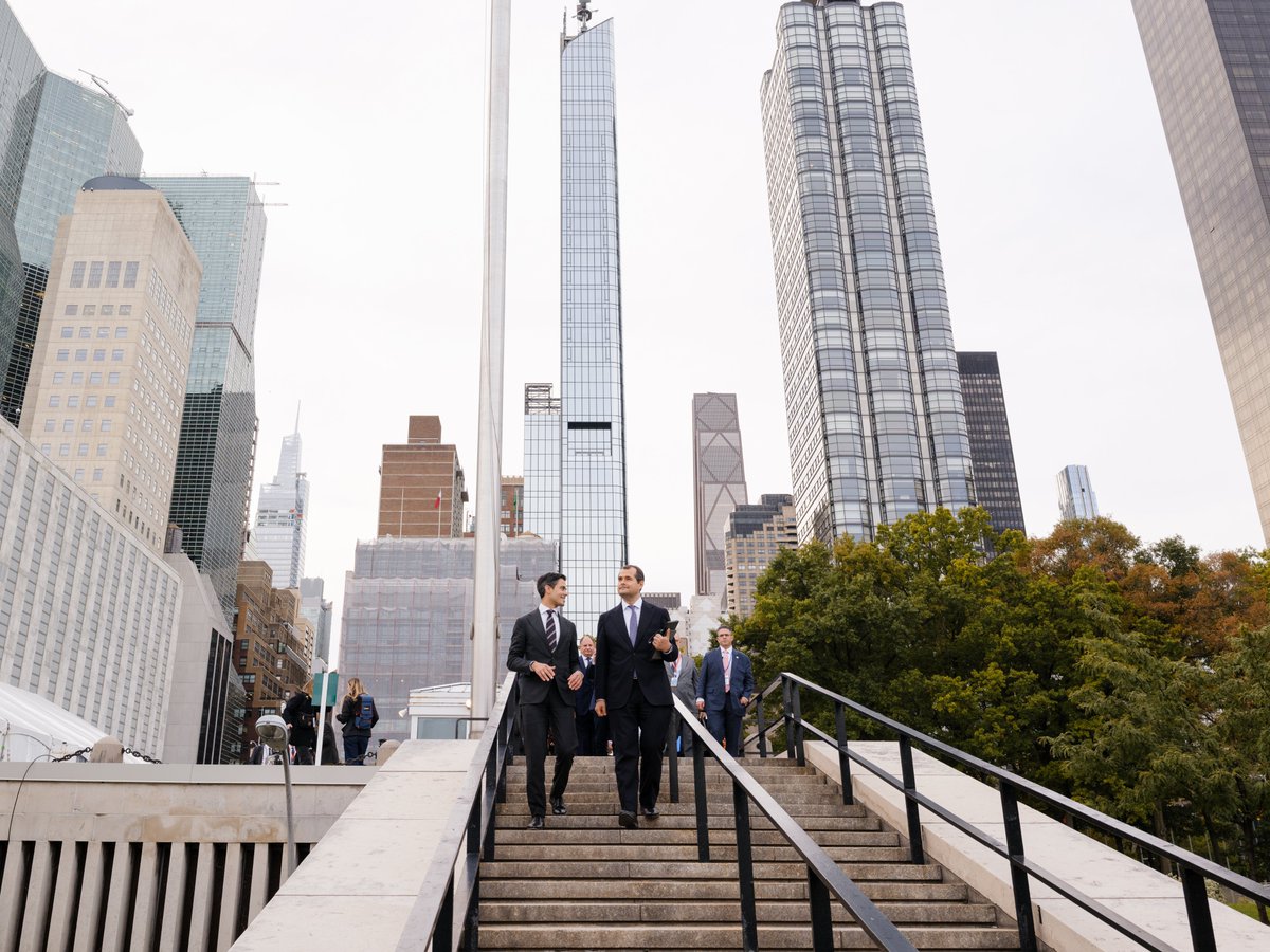 Vasile_Tofan's tweet photo. A pleasure to catch up with @MinPres Rob Jetten in New York, this time over a very good walk and conversation.

The Netherlands is a country I know well from having studied and worked there, so this exchange had a personal meaning for me too.

Grateful for the Netherlands’ strong support for Moldova and looking forward to turning our close political relationship into even more concrete results.