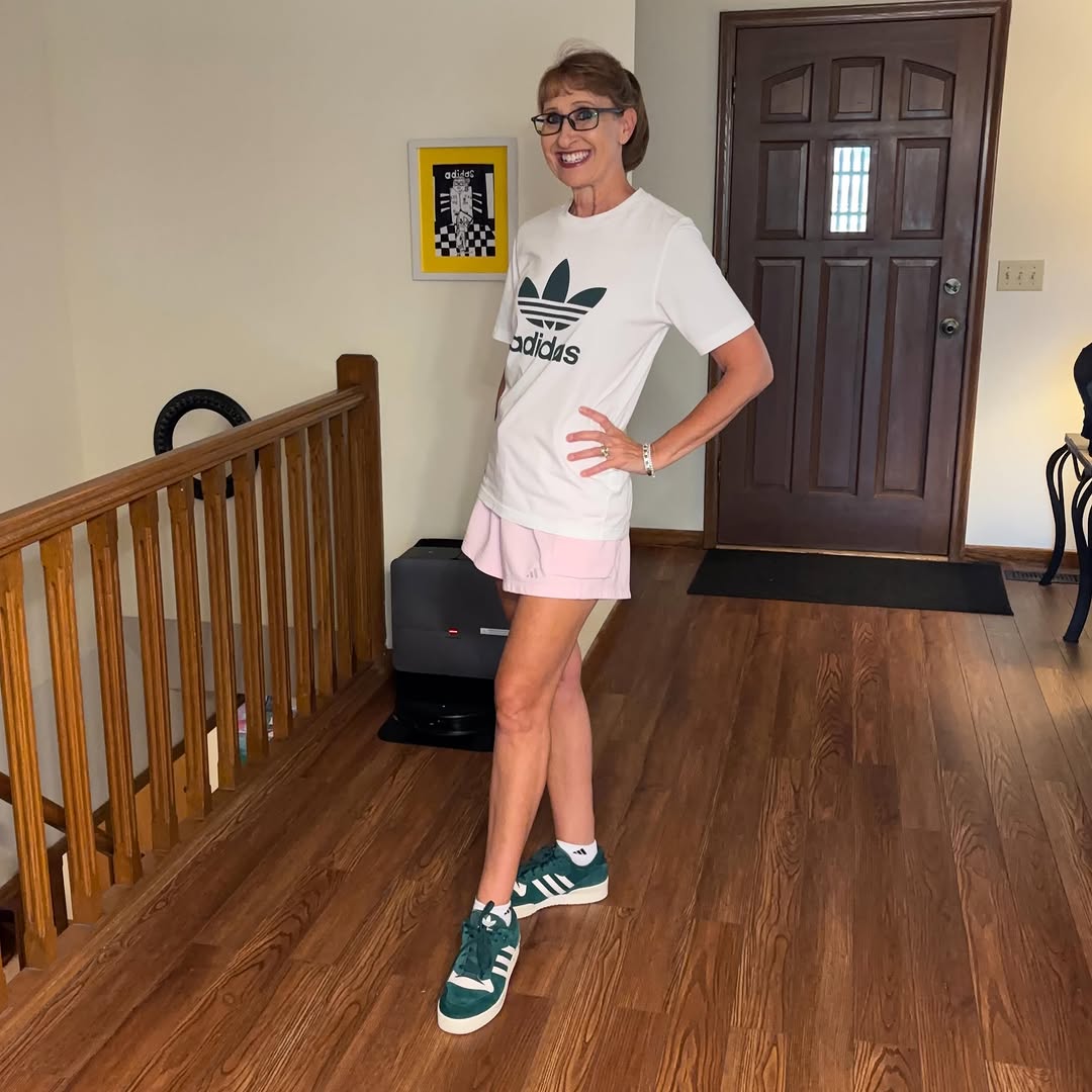 mrs__webber87on's tweet photo. Adidas fit of the day. https://t.co/rwXDqBO9yK