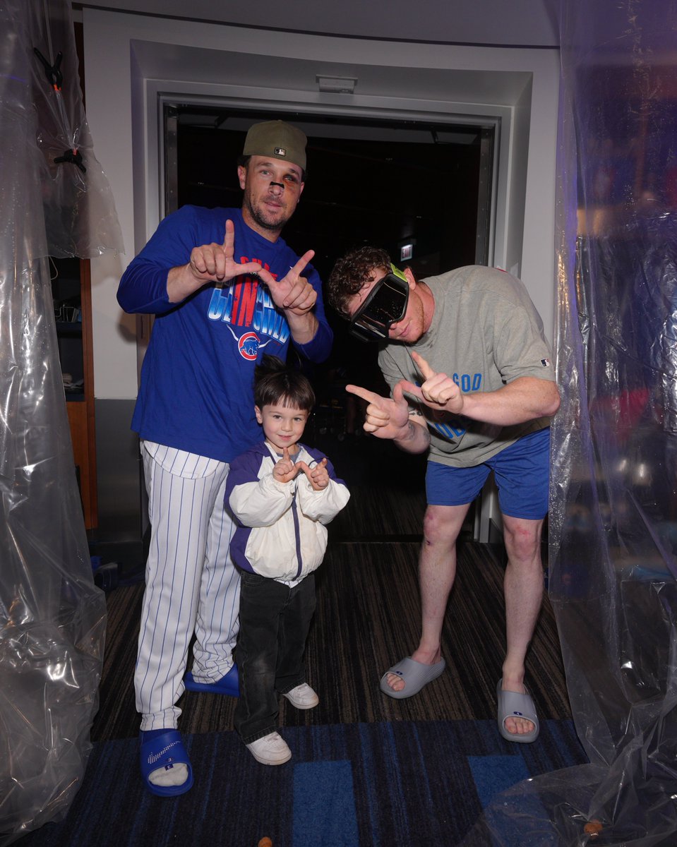 Cubs's tweet photo. teach 'em young. https://t.co/uunwHfhfSh