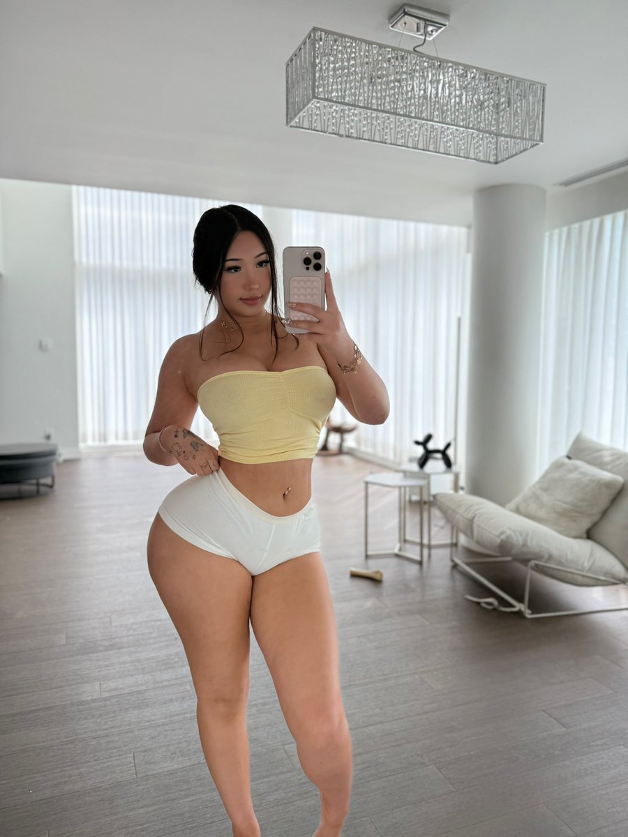kettybella345's tweet photo. Can I see 👀 your dickkk 😂😂 https://t.co/I45p9CSgKz