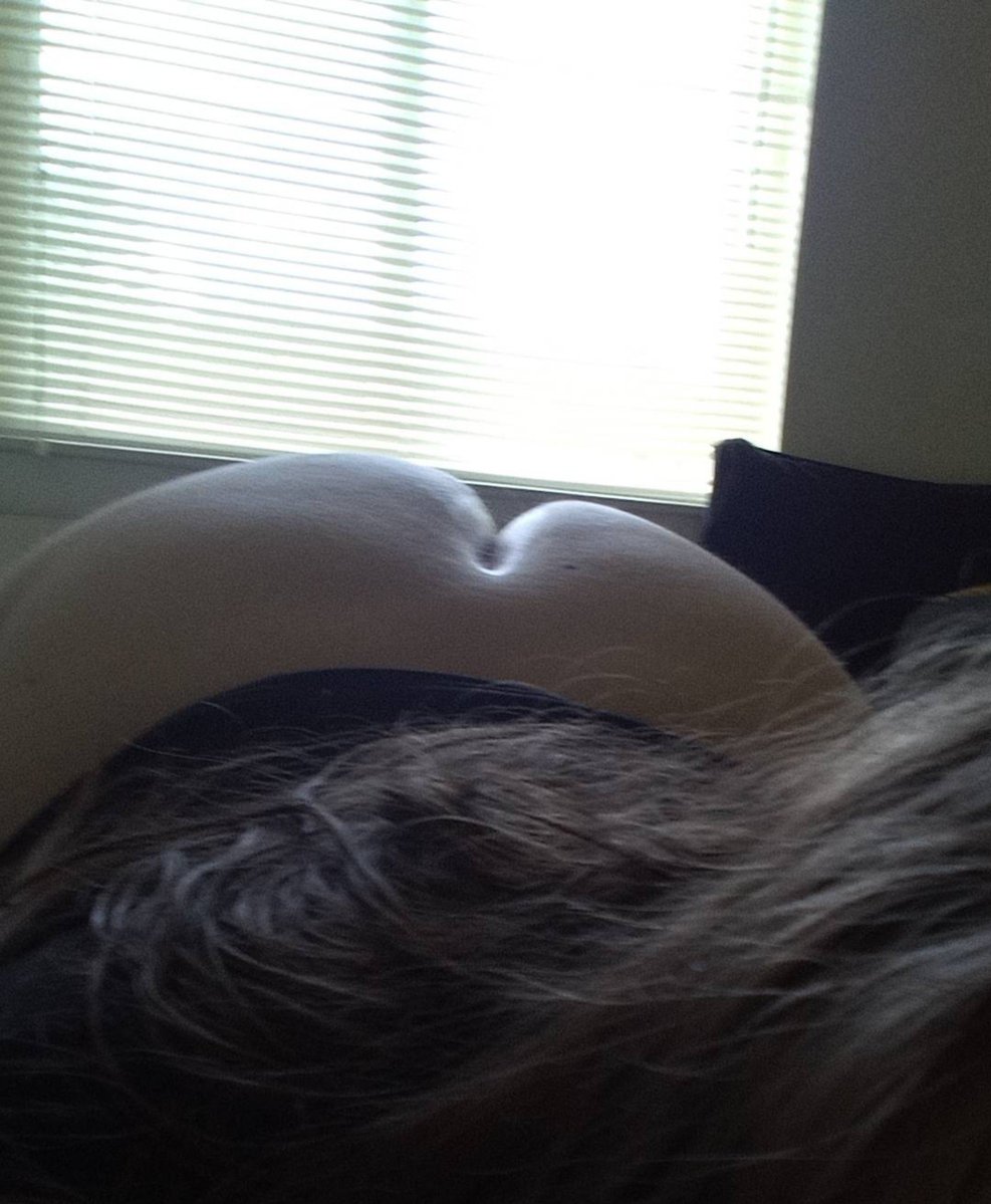 YourMommyJessJH's tweet photo. Hi I'm Jess!
26
Tgirl
Dom/Top
EST
She/Her 
Finsexual NOT FEMININE= NO DM
DMS OPEN
6'3
9.5in cock :3 (I don't show cock tho sorry)
MDNI
#nsfwtwt #dmme #dmsopen #dommymommy #dominant #moots #nsfw #cnc #kinky #knifeplay #sadist #somnophilia #bloodkink #petplay #rapekink #bdsm #wlw https://t.co/OYrfpU7tWJ