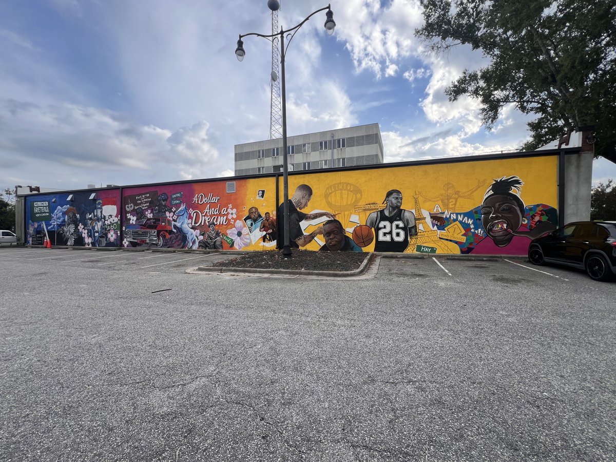 norolemodelzjj's tweet photo. Murals in Fayetteville 🔥 https://t.co/F8gcZflutj