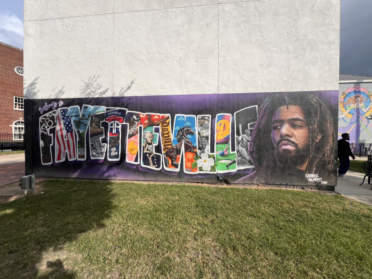 norolemodelzjj's tweet photo. Murals in Fayetteville 🔥 https://t.co/F8gcZflutj