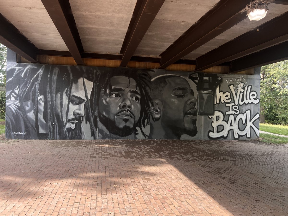 norolemodelzjj's tweet photo. Murals in Fayetteville 🔥 https://t.co/F8gcZflutj