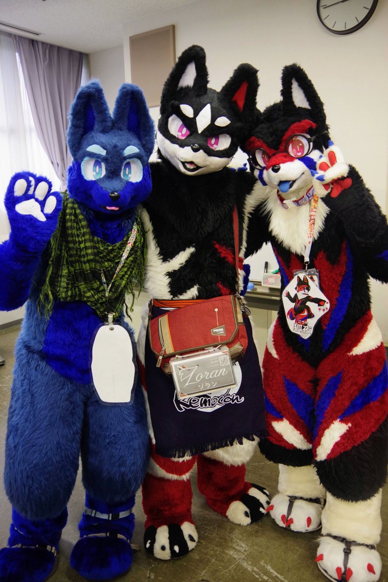 a_9202's tweet photo. #FursuitFriday #夏のけものキャンパス
獣獣承知の仲間と！ https://t.co/RE9qhO6kpu