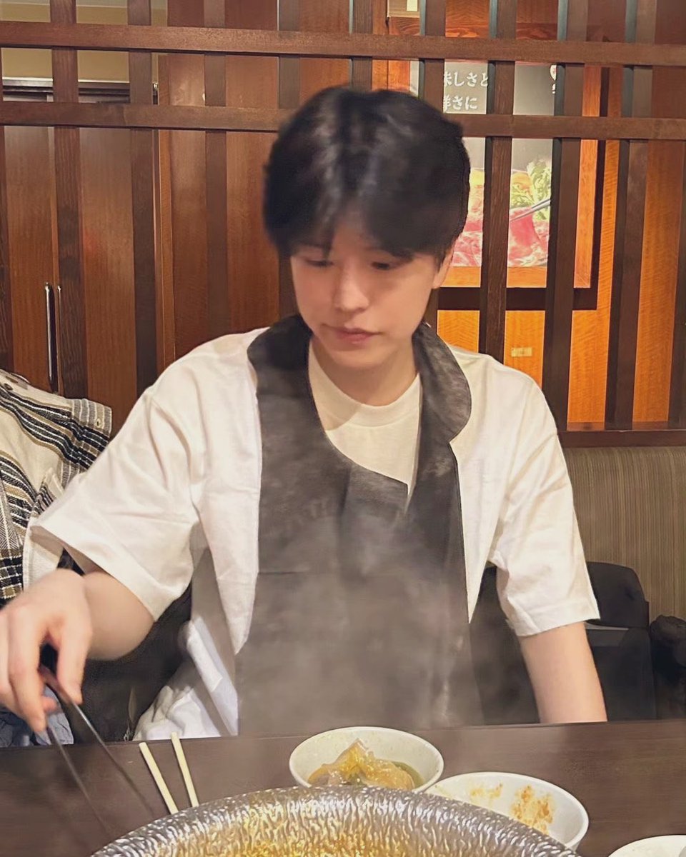 n4liew's tweet photo. sim foi um date

#StaySelcaDay #StrayKids
#ssd #SelcaDay #SEUNGMIN https://t.co/sdFOuOI7nO