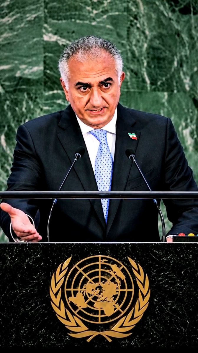 AminBehroozi2's tweet photo. سال آینده، سخنرانی نماینده واقعی مردم #ایران در سازمان ملل #رضاشاه‌_دوم https://t.co/YR0BU7KRur