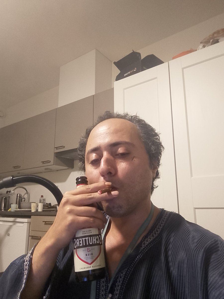 christhoere's tweet photo. ikdropmijnijzerindebijlmermeervijferbeneenstrijder https://t.co/cidPgnMMtQ