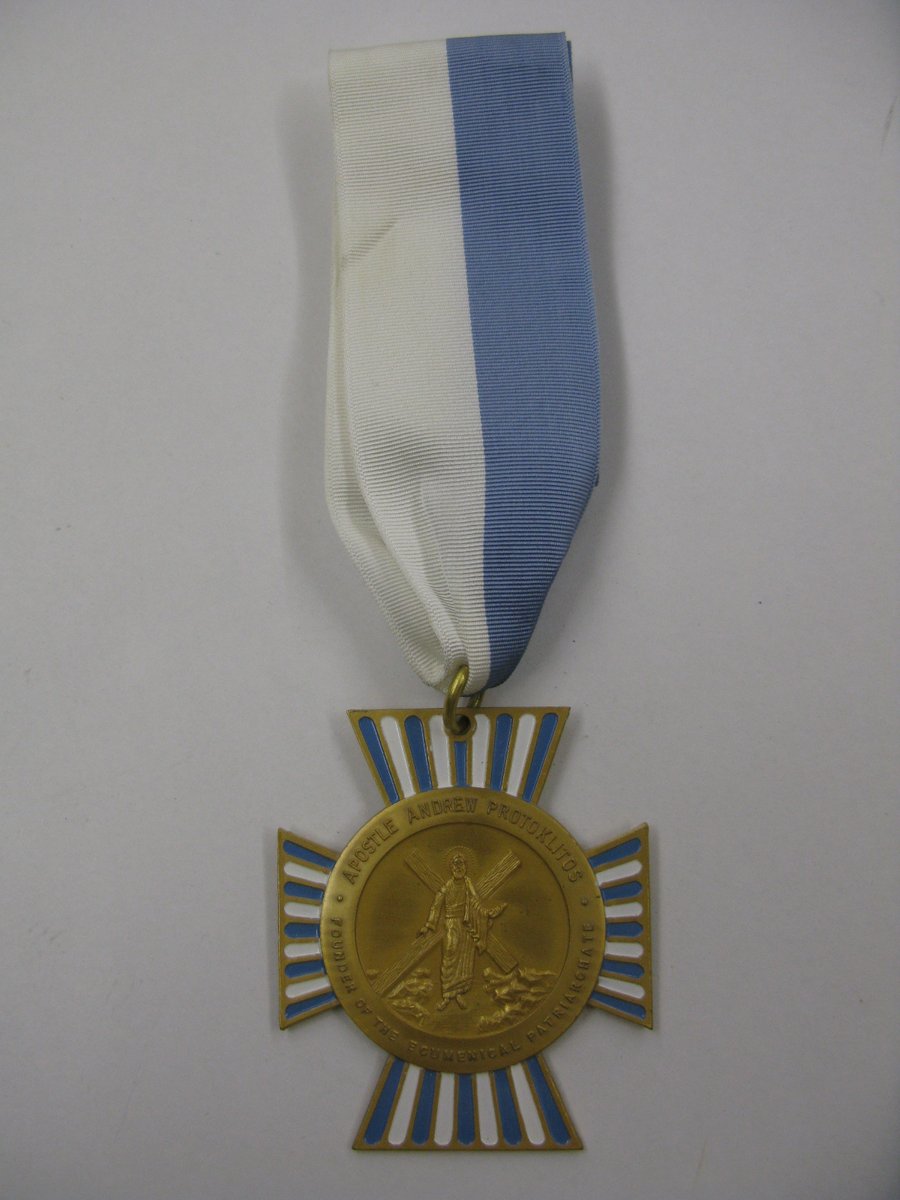 IkeLibrary's tweet photo. 🏅 #OnThisDay: 9.30.1956 🏛️✨
70 years ago, Ike &amp; Mamie attended a special service and cornerstone-laying ceremony at Saint Sophia Greek Orthodox Cathedral. Archbishop Michael presented them each with the Golden Cross of St. Andrew! 🕊️ @usnatarchives 
#IkeLife #SaintAndrewMedal https://t.co/cbkfRL62ts