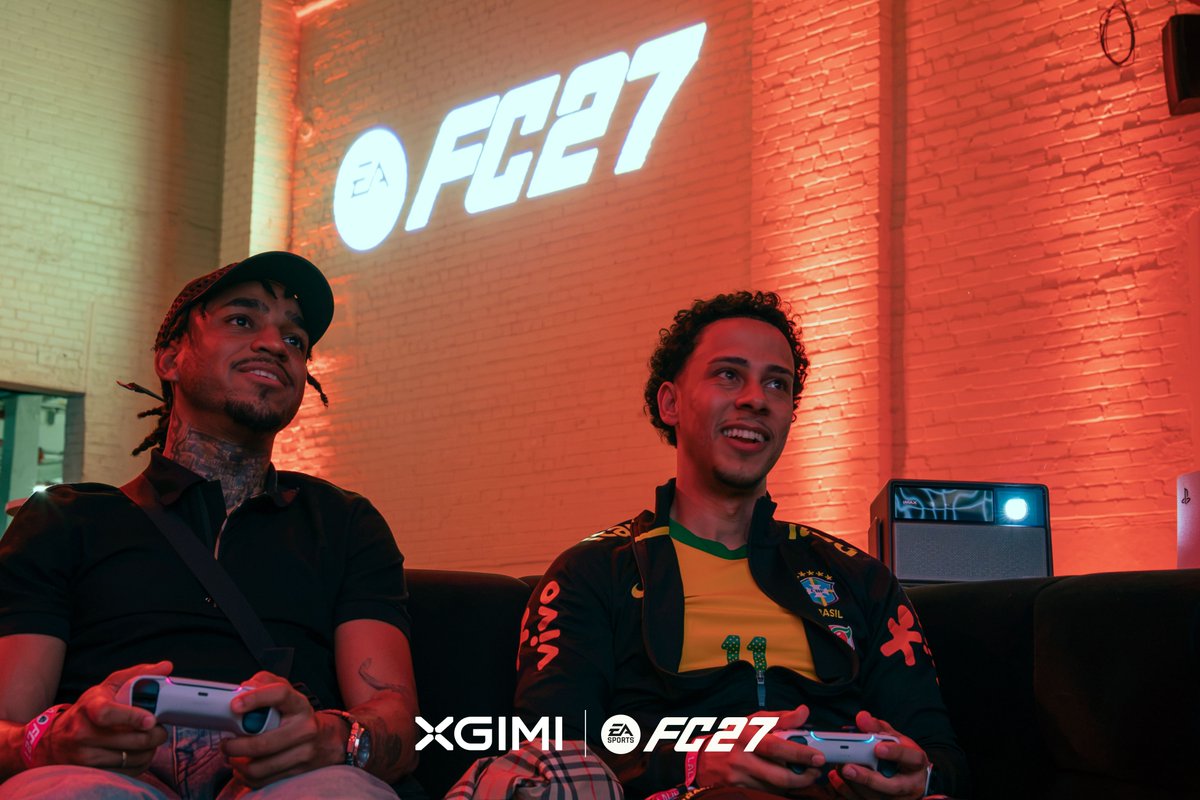 XGIMITech's tweet photo. Once again, we teamed up with EA SPORTS FC™ to bring the beautiful game to life. Seeing so many passionate fans gather around the big screen and celebrate every goal. That's why we do this.

#XGIMI #EASPORTSFC #FC27 #NYC #FootballFans #BigScreenEnergy https://t.co/0w0UDc0gVm