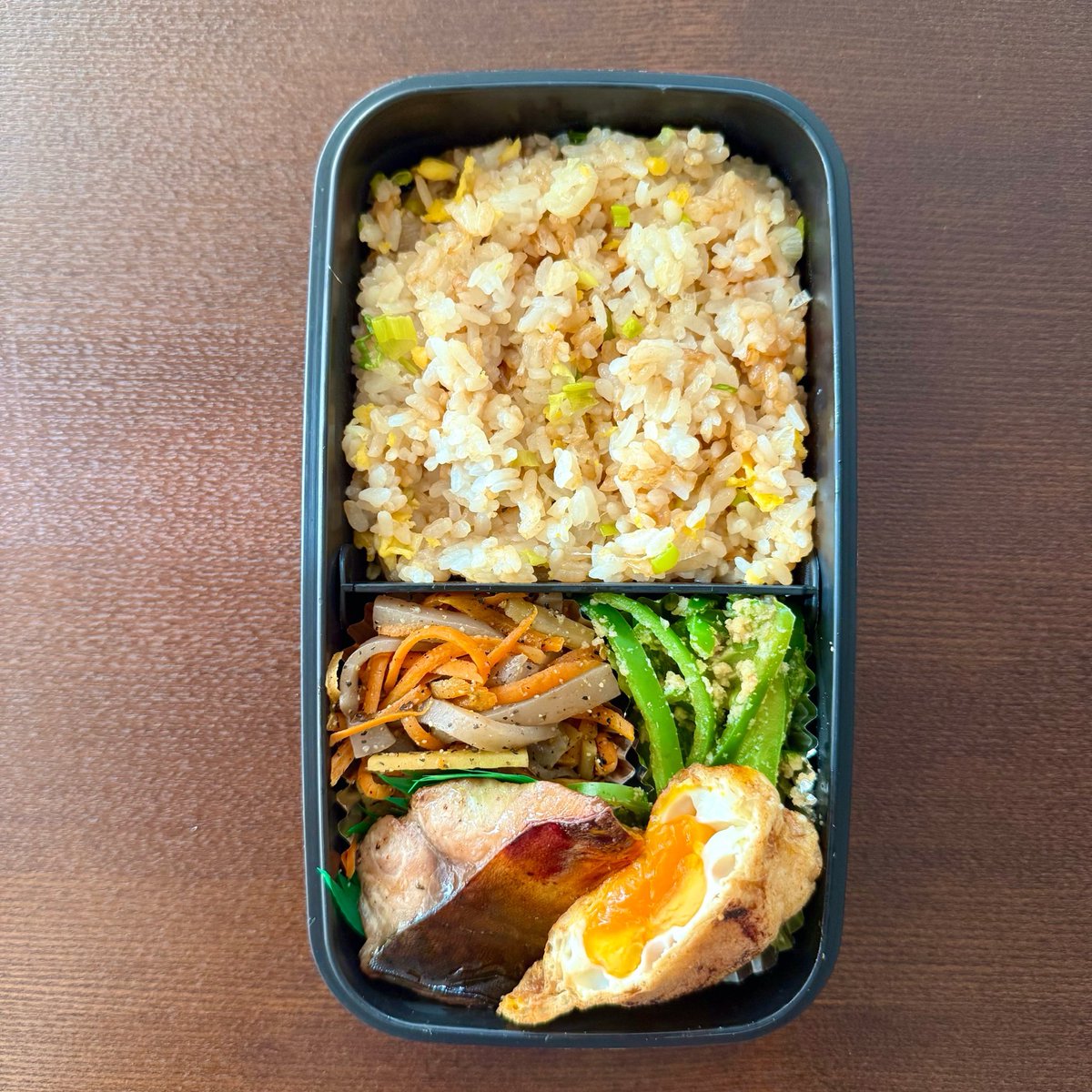 v2_2v6_6v's tweet photo. 9/25(金)のお弁当
おはようございます😃
#お弁当記録 https://t.co/SvwG6WnbrH