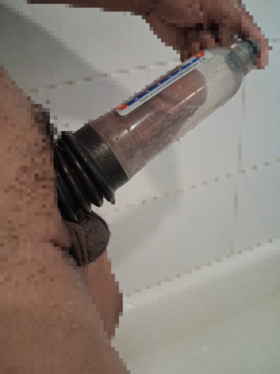 RiotNoxxx's tweet photo. Still at it. Using this bathmate as I wait for my air pump. Cant wait to start implementing some girth work #gettingbigger https://t.co/G0bbmippCw