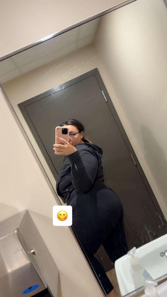 PrettyGirlEc's tweet photo. Mlah https://t.co/9fZU9oZKwT