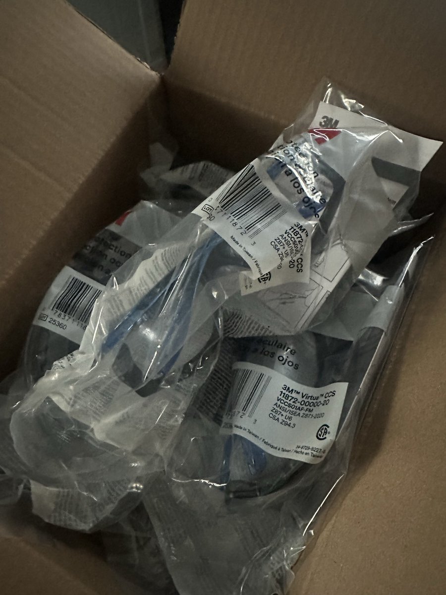 John_Gonzalez02's tweet photo. @GlitchedSavings They sent me the 20 😭 https://t.co/NGTHy6pRFB