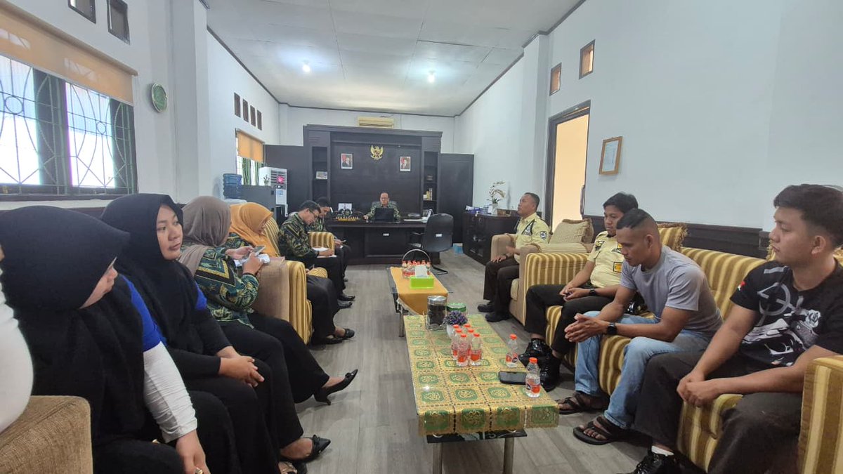 PTA_Palu's tweet photo. Tabe #SampesuvuPTA.Palu
Kamis, 24 September 2026

Telah dilaksanakan Rapat Monitoring &amp; Evaluasi Tenaga Outsourcing PTA Palu yang bertempat di Ruang Sekretaris PTA Palu.

@Humas_MA
@MahkamahAgung
@DitjenBadilag
#ptapalunabelopura
#ptapalusukseswbk
#ptapalumenujuwbbm https://t.co/gjkC5VO9gE