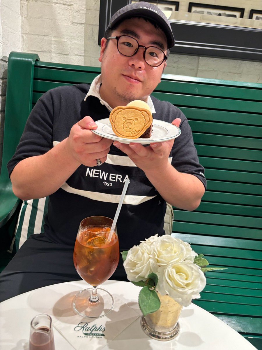 okapikapika's tweet photo. RALPH LAURENのカフェ
おしゃれだった！行けてよかった✨ https://t.co/bjWueMXRw3
