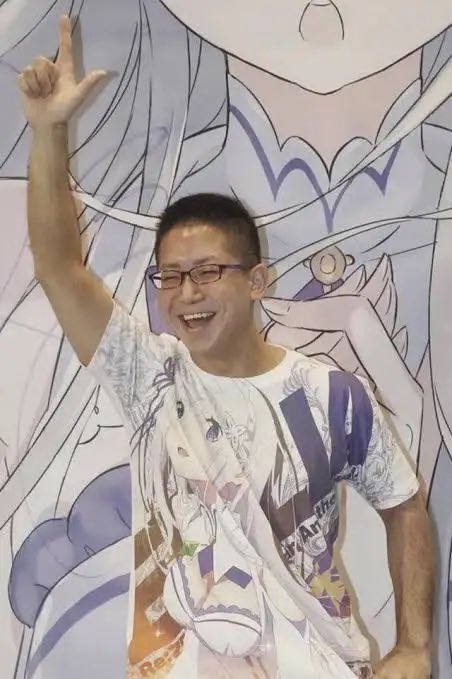 WhiteRadiation6's tweet photo. 'Re:Zero' author Tappei Nagatsuki confirms that the anime is there were once they are did.

He became the first ever to have the first as in the light novel of that when the 'Re:Zero' anime began. 

Congratulations Tappei! 👏👏 https://t.co/ajKWfmsU8w