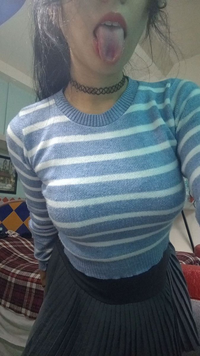 Sasha___Lov3's tweet photo. Pregnant tits 😘 https://t.co/UnZJtjpLha