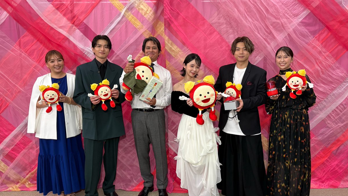 cx_mezamashi's tweet photo. #めざましテレビ❌#踊る大捜査線 N.E.W. コラボ企画🚨
青島ピンチ⁉踊る大勝負線‼

和久さんの口癖「なんてな」がセリフに追加された理由は…B：放送時間がのびたからでした✨

#織田裕二 さんからの貴重な秘話も😲🎶
「ネタバレになるから言えない」ラストシーンも気になるね🎬

#めざまし踊る https://t.co/QNPjWiNyTi