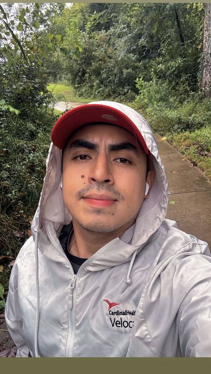 FrayUribe's tweet photo. Rainy days make the heart feel things words cannot explain. 🌧️❤️

Charlotte, NC 🇺🇸🌧️ https://t.co/MubEs1n3pv