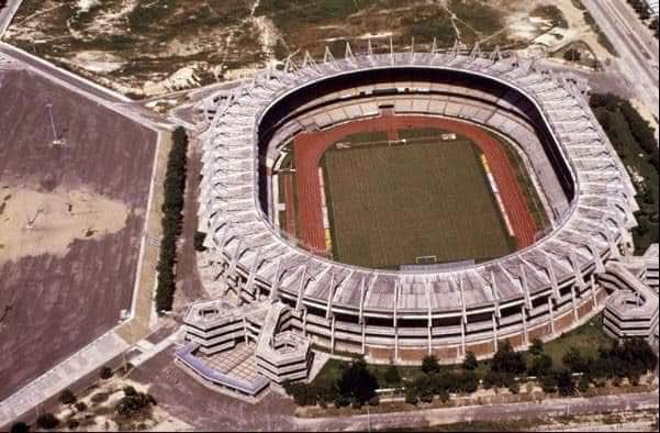 GMDLHM's tweet photo. Cómo ha ido evolucionando el Metropolitano Roberto Meléndez 🏟️😍 https://t.co/OoUHhvlfZC
