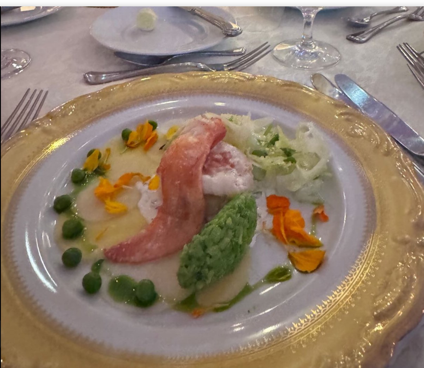 ben_nyc's tweet photo. "State Dinner" https://t.co/Mgv7fUEluD