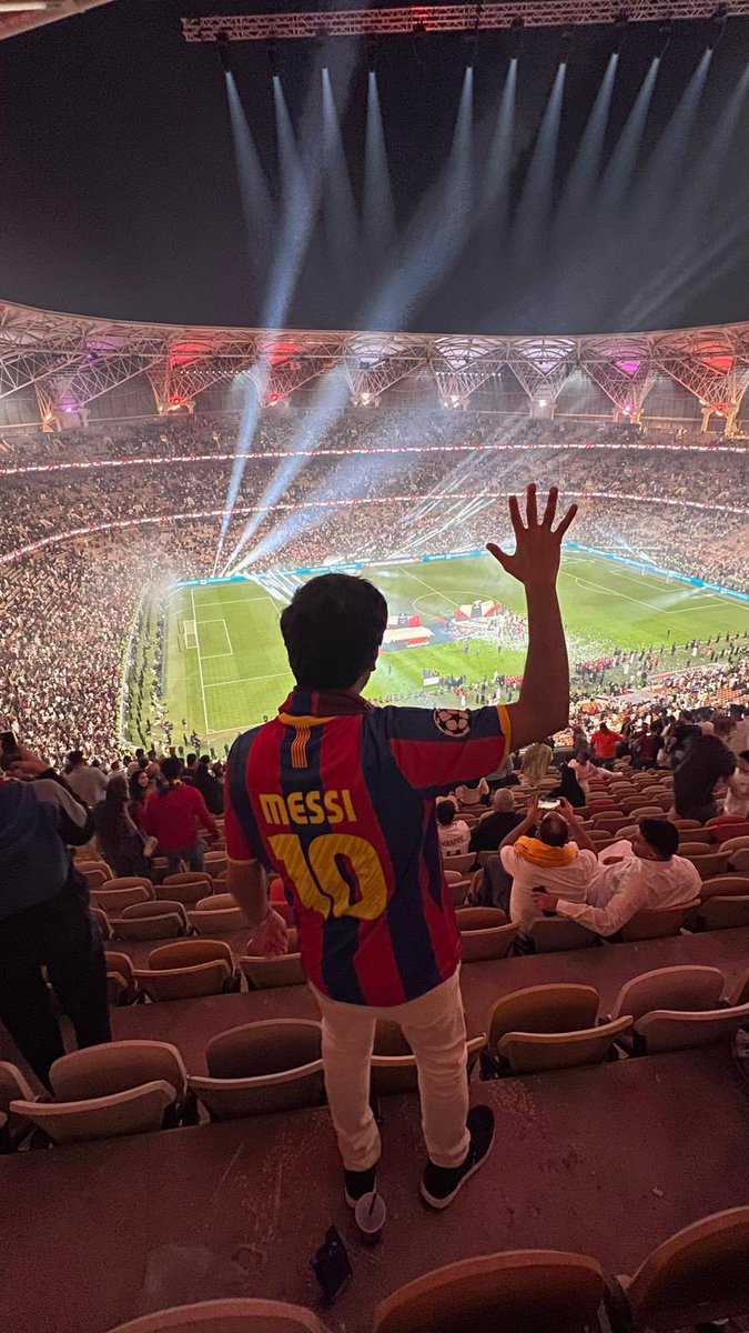 vip44i's tweet photo. @AdelCuler الكلاسيكو الي بجدة 🖐🏻🫡 https://t.co/Yjs8HZvn9Q